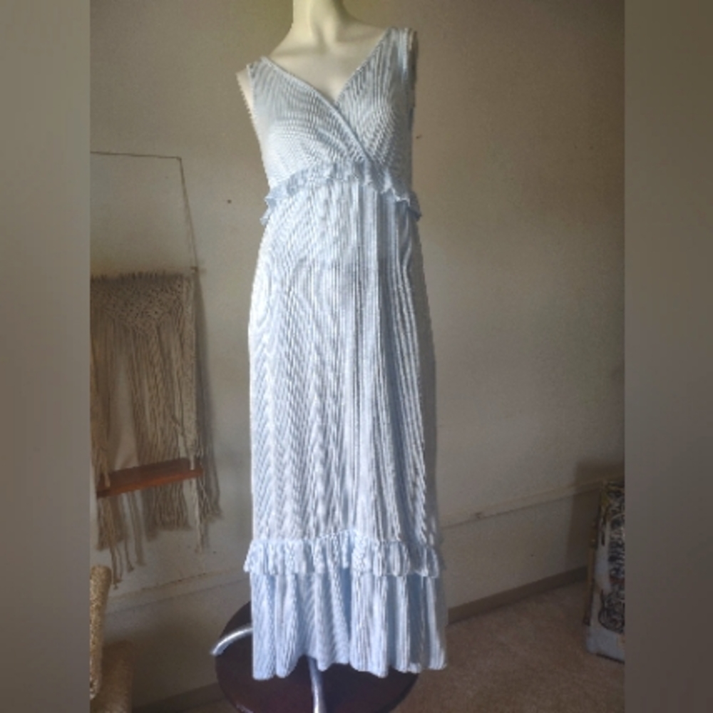 Caution to the wind dress size small